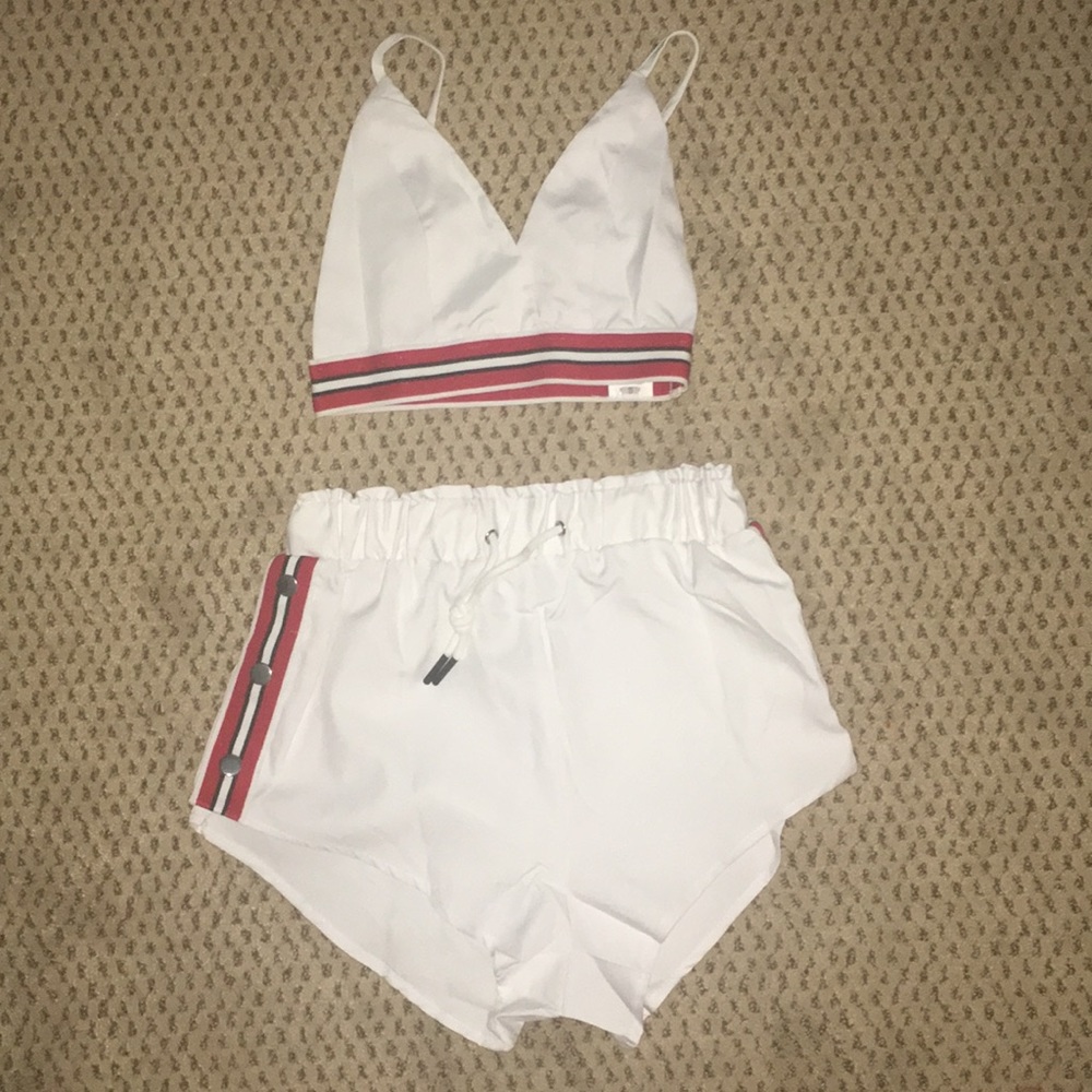 2 peace white and red striped